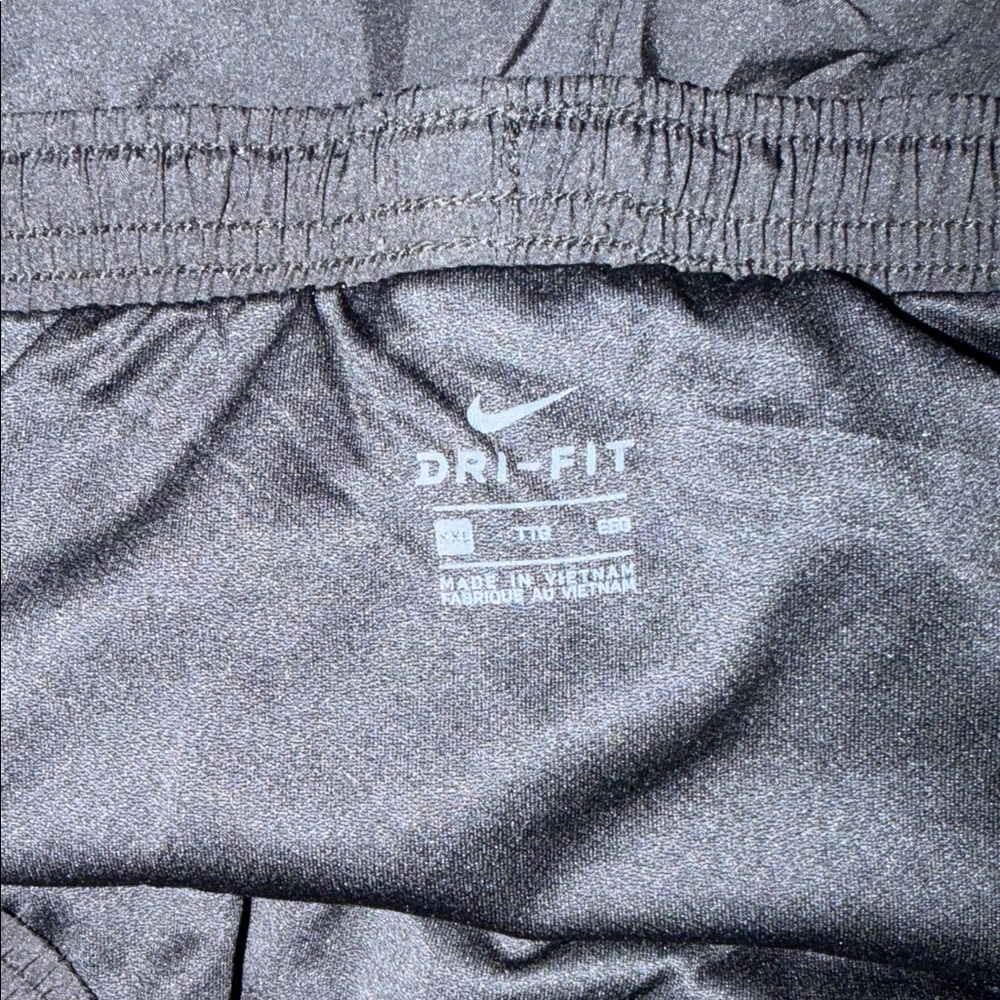 Nike Women’s XXL Black Lined Running Shorts with Blue Accents - Picture 2 of 4